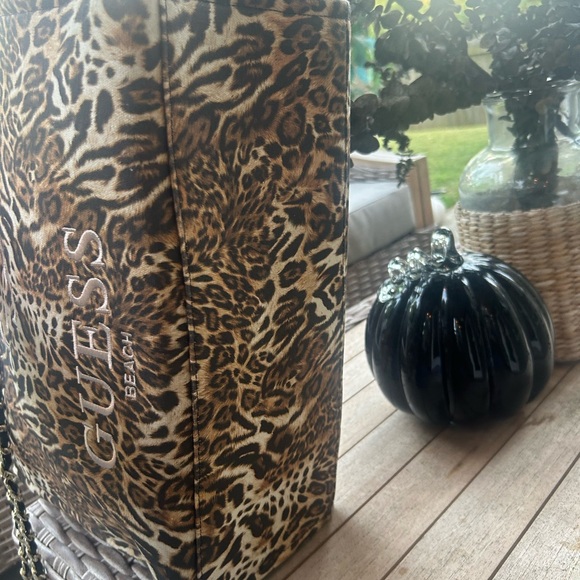 Guess large cheetah print tote bag - Picture 3 of 4